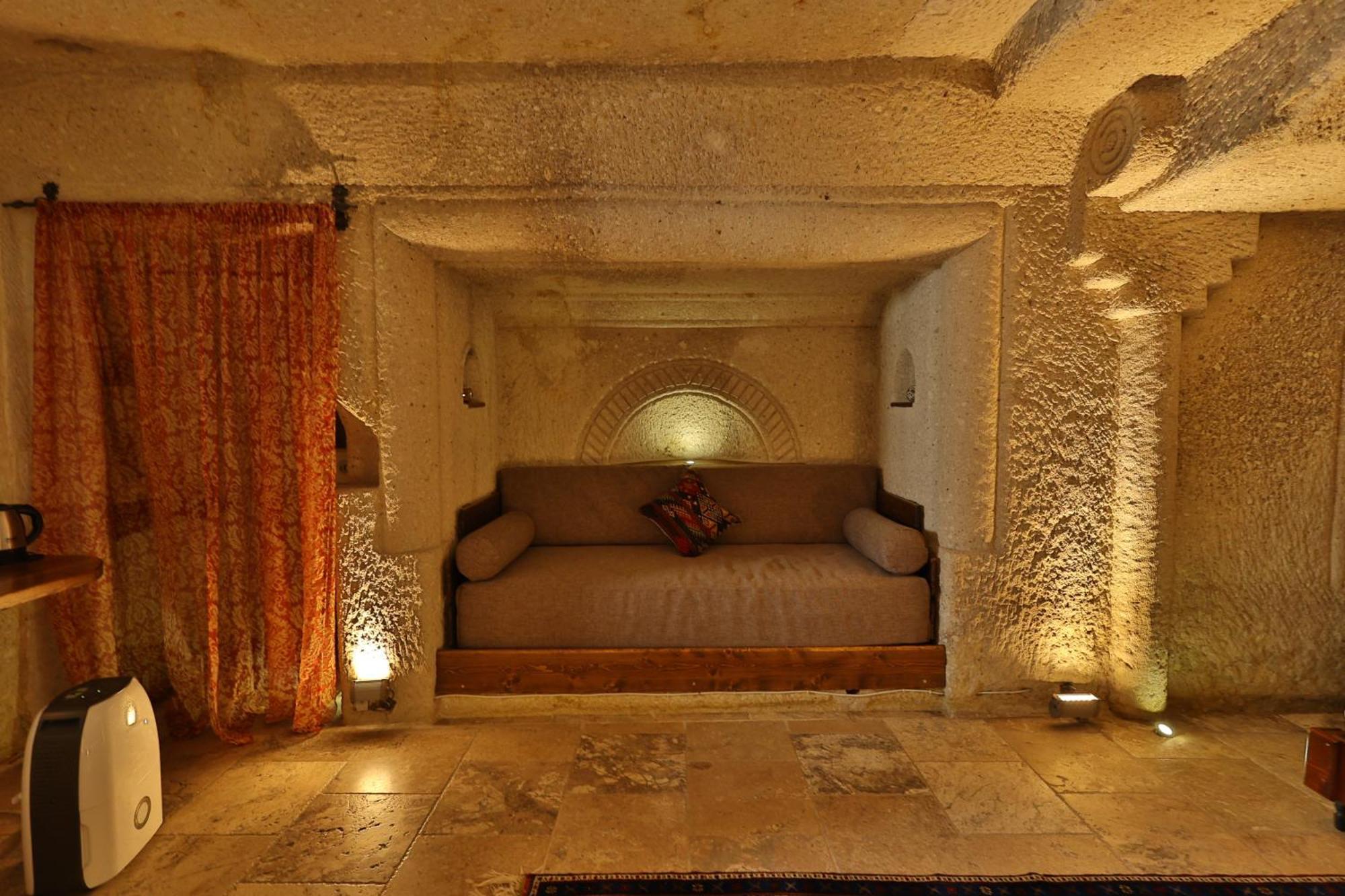 Osmanbey Cave House Hotel Goreme Exterior photo