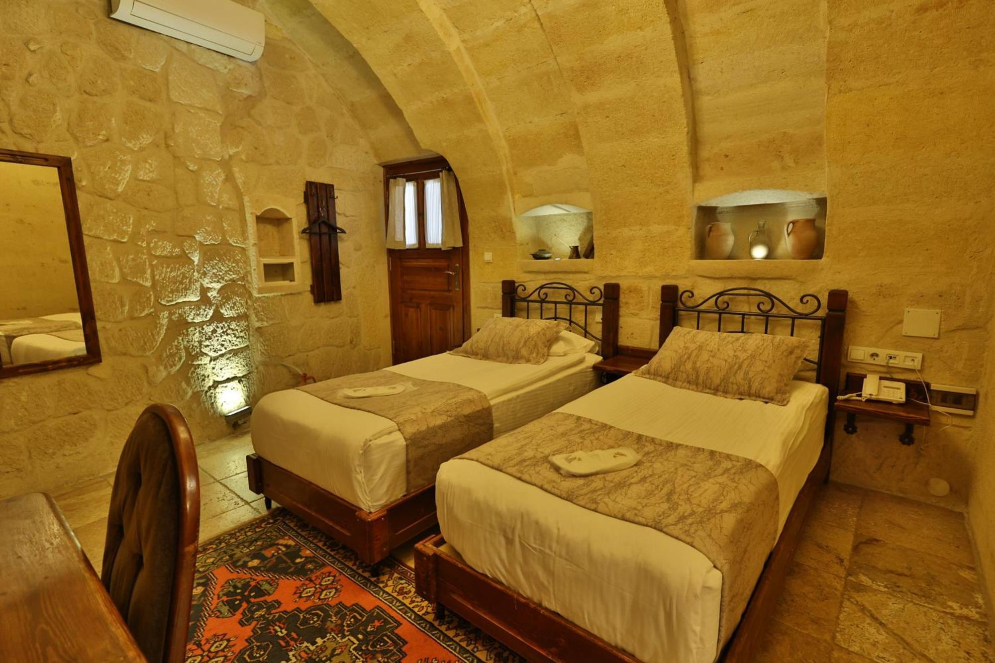 Osmanbey Cave House Hotel Goreme Exterior photo