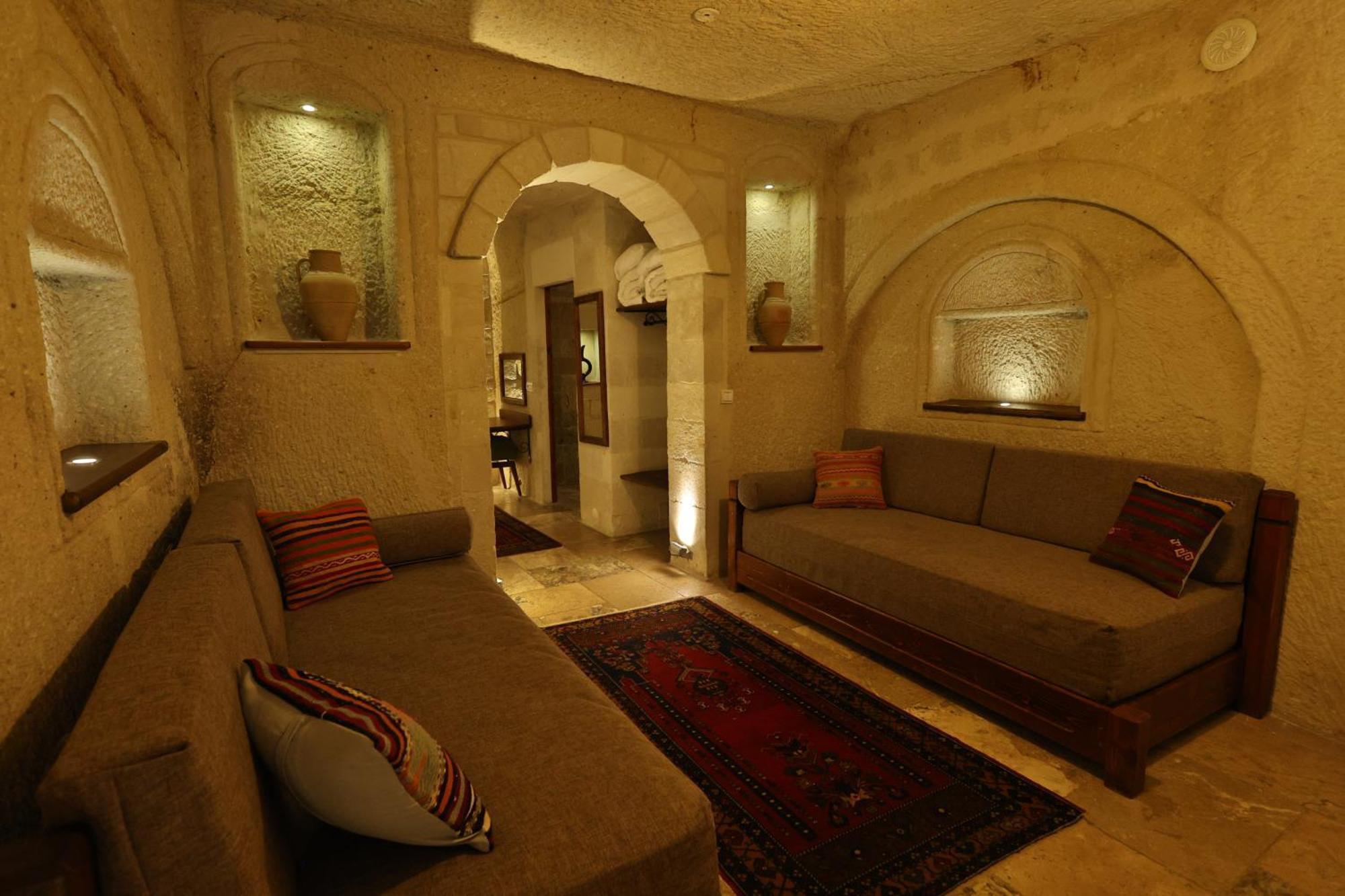 Osmanbey Cave House Hotel Goreme Exterior photo